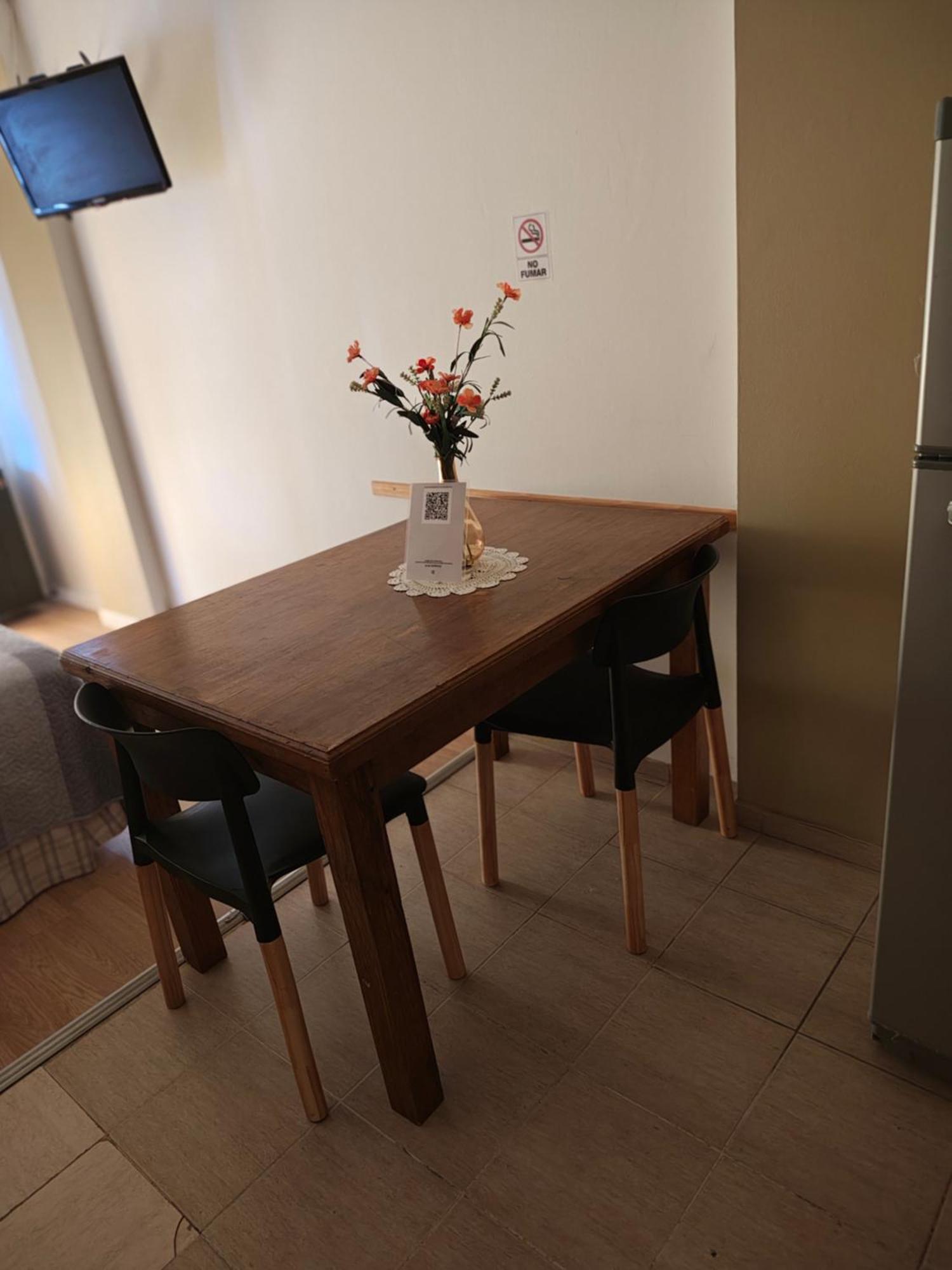 Apartament Acogedor Monoambiente Con Parking Neuquén Zewnętrze zdjęcie